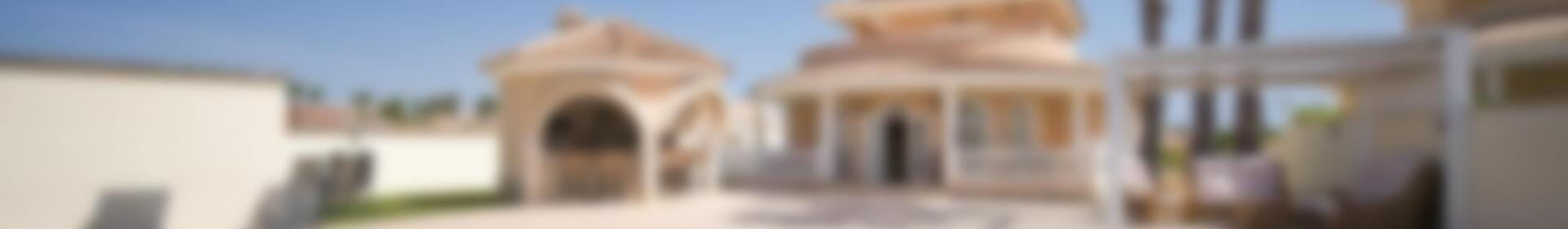 4 Cuarto Villa en venta