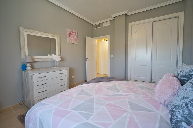 4 Cuarto Villa en venta