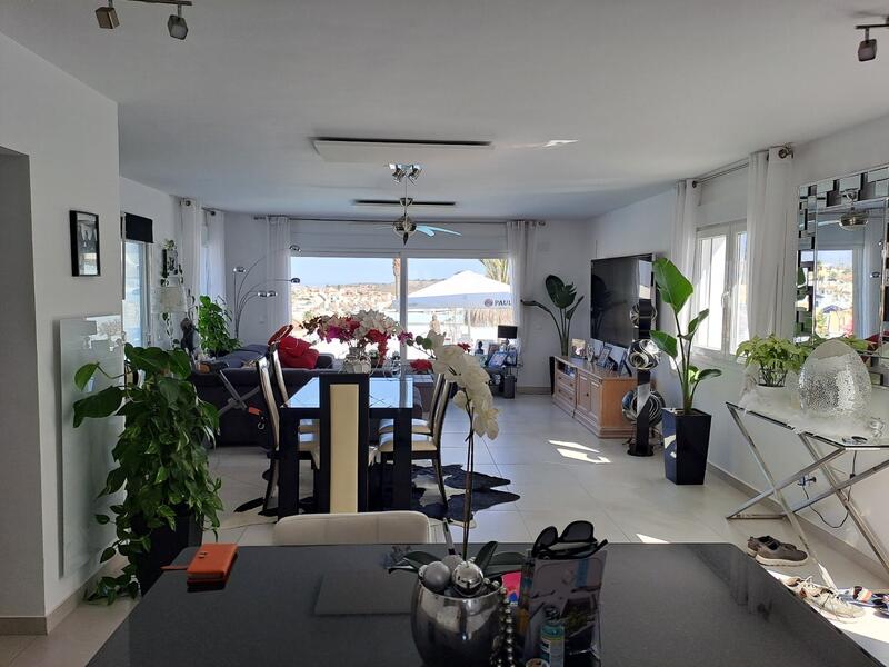 6 Cuarto Villa en venta