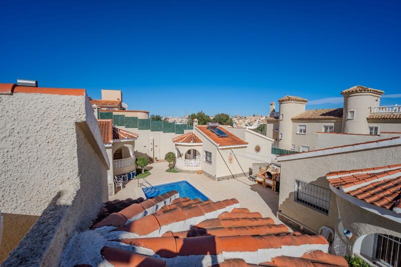 10 sovrum Villa till salu