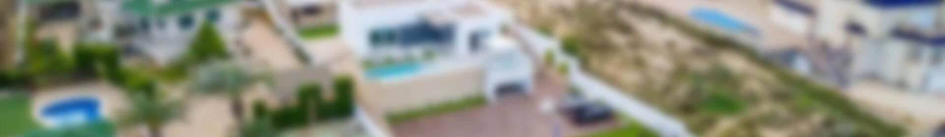 4 Cuarto Villa en venta