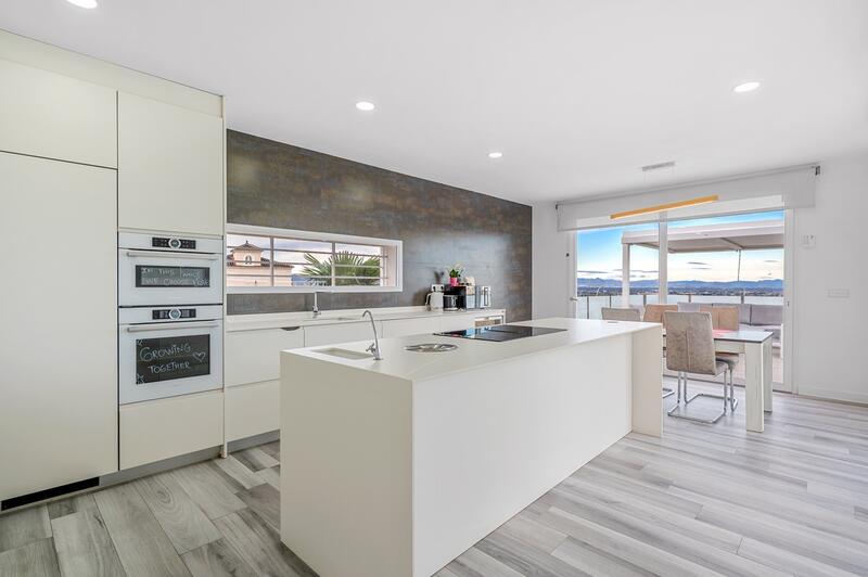 4 Cuarto Villa en venta