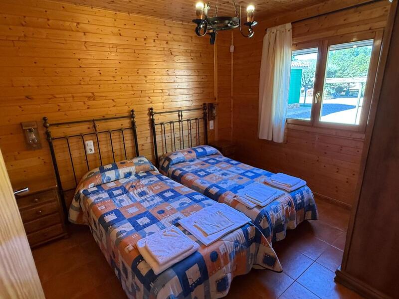 5 bedroom Apartment for sale