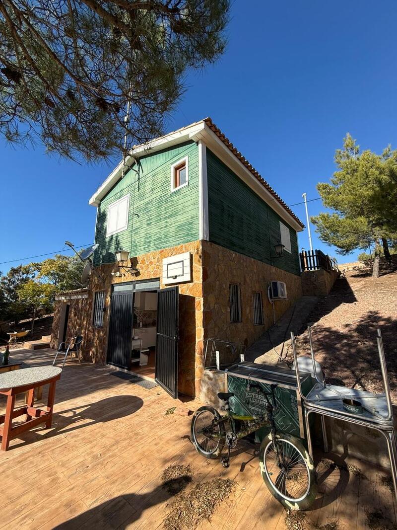 5 bedroom Apartment for sale