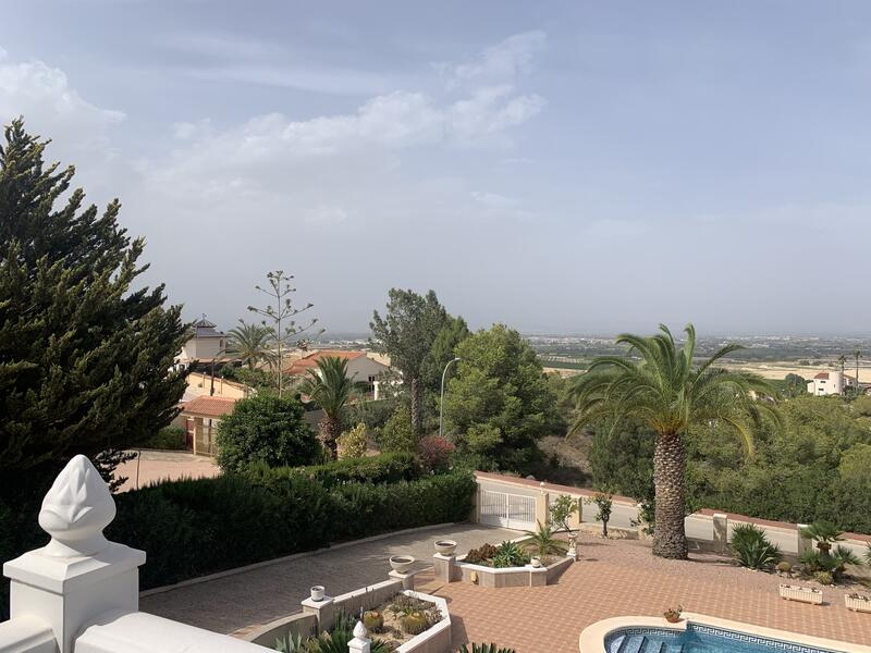 3 slaapkamer Villa Te koop 3 slaapkamer Villa Te koop