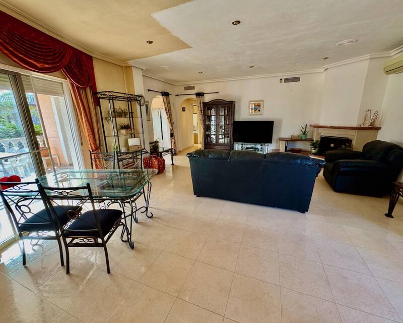 4 bedroom Villa for sale