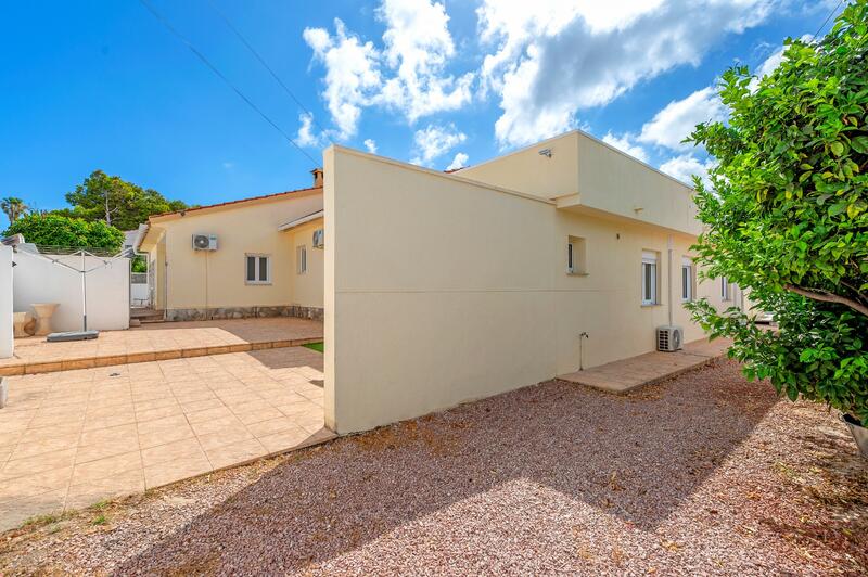 7 bedroom Villa for sale