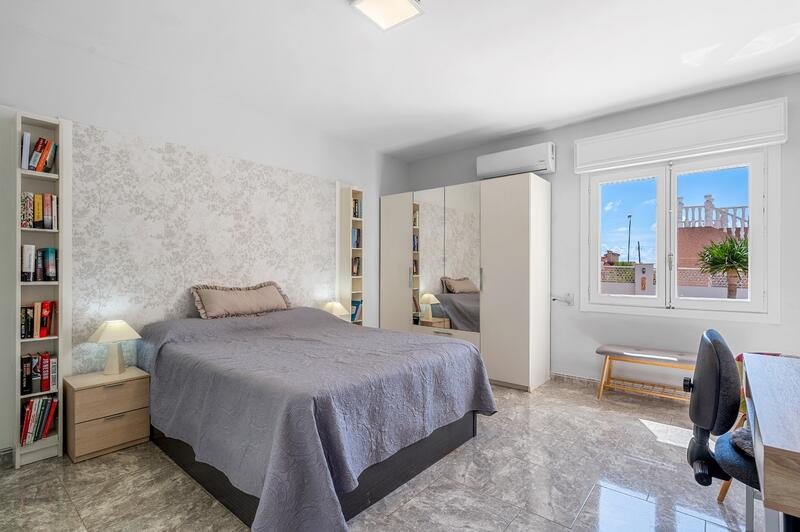 7 bedroom Villa for sale