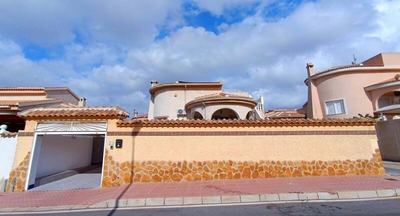 3 soveværelse Villa til salg 3 soveværelse Villa til salg