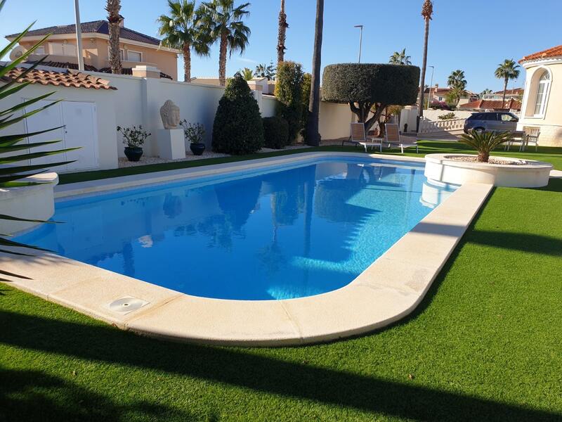 5 soverom Villa til salgs