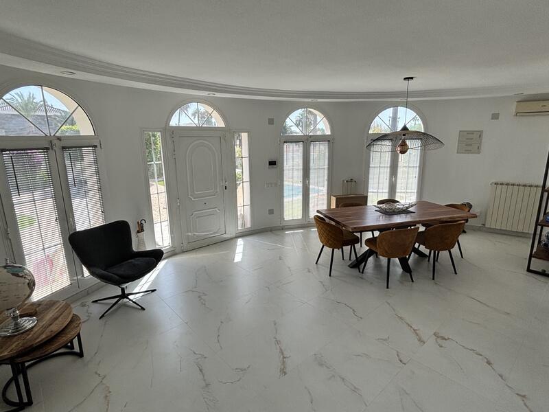 5 soverom Villa til salgs