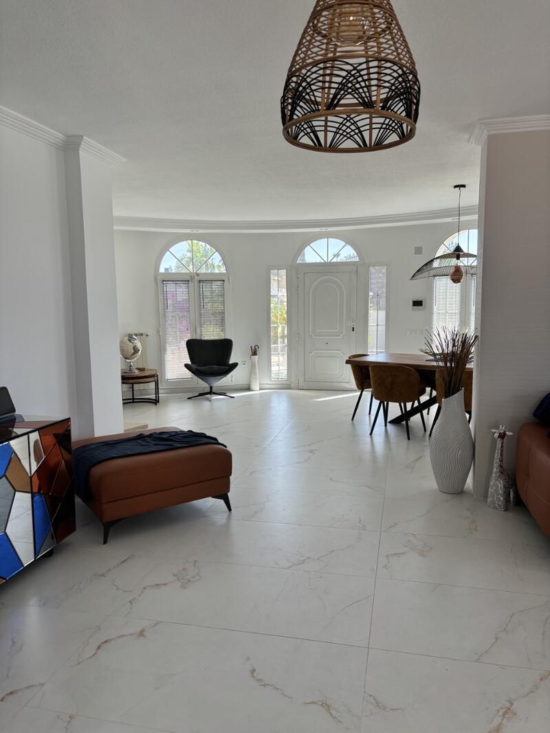 5 soverom Villa til salgs