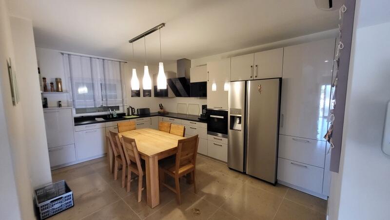 4 Cuarto Villa en venta