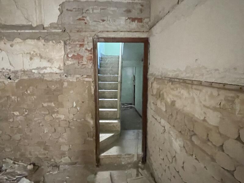 4 bedroom Apartment for sale