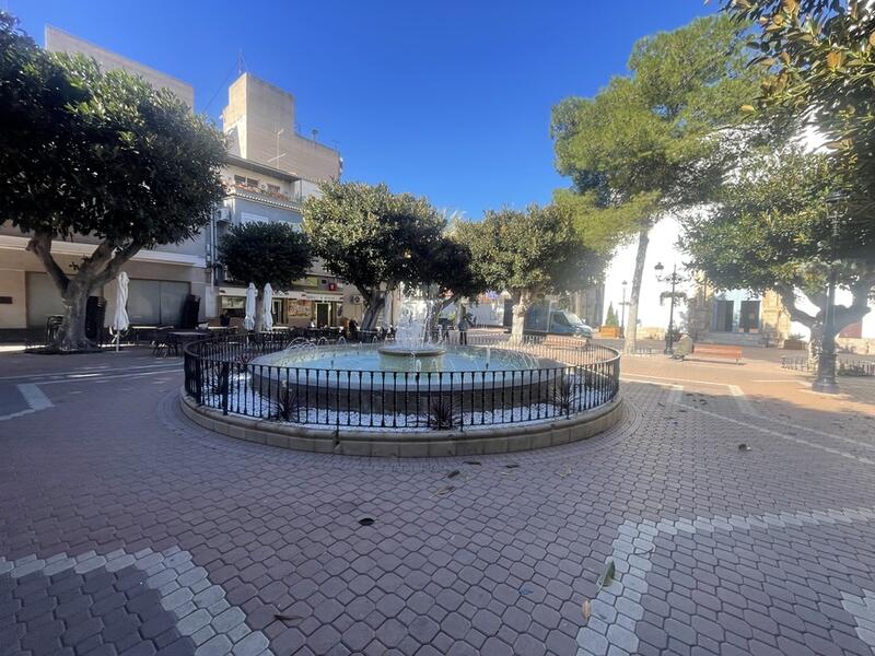 4 bedroom Apartment for sale