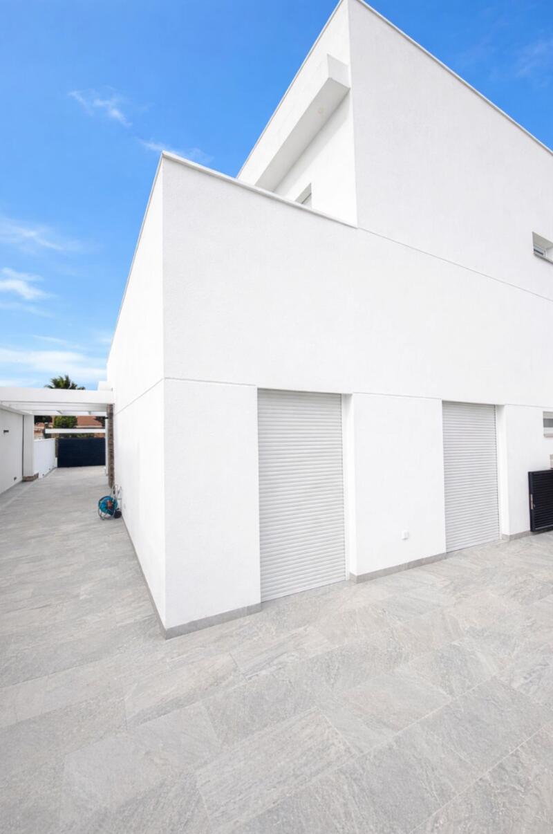 3 спальная комната вилла продается