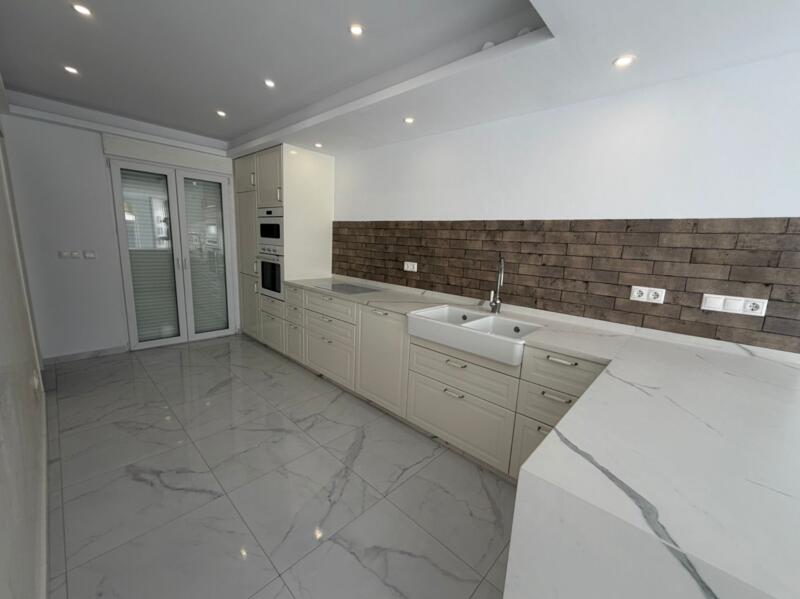 3 спальная комната вилла продается