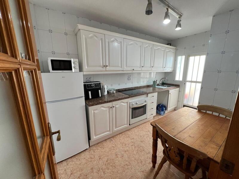 4 bedroom Townhouse for sale