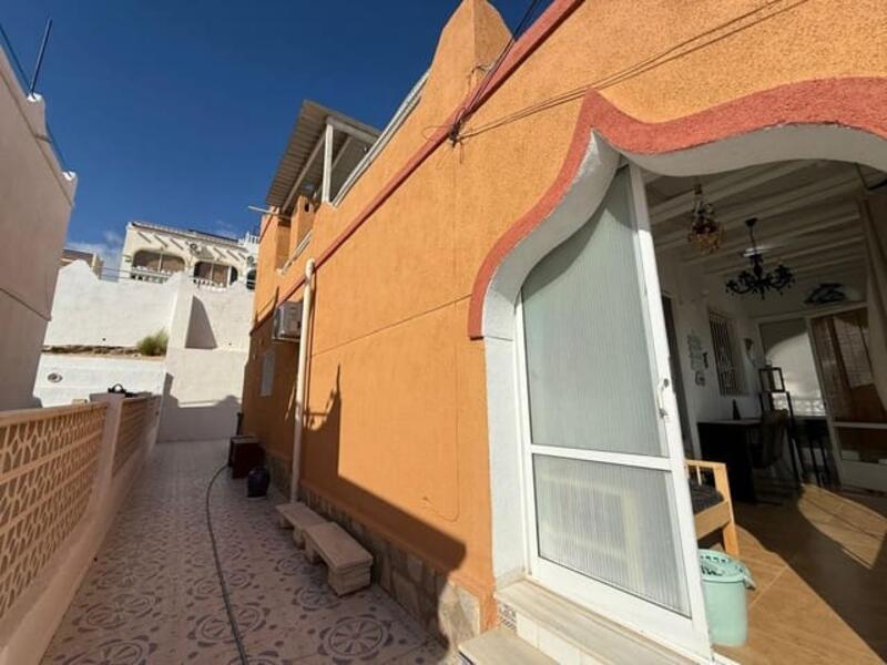 3 спальная комната вилла продается