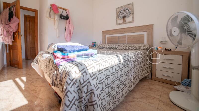 2 slaapkamer Appartement Te koop 2 slaapkamer Appartement Te koop