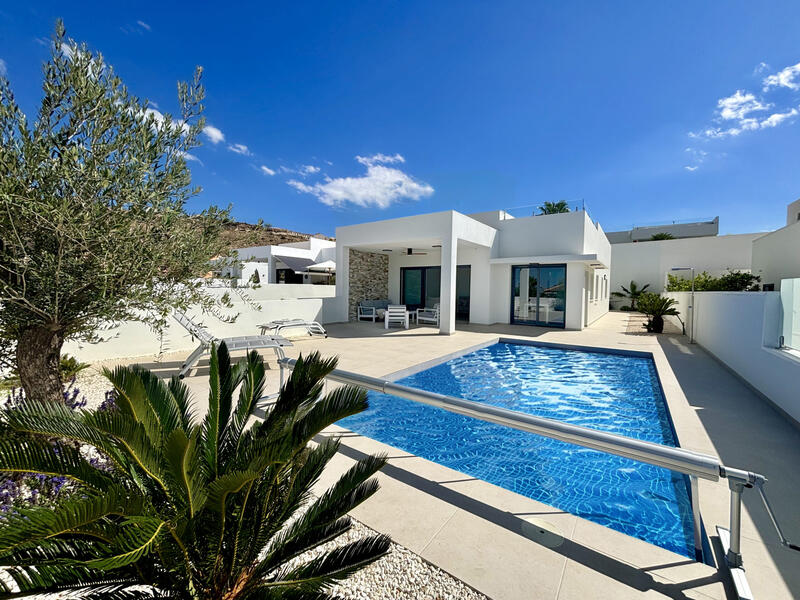 Villa til salgs i Benijófar, Alicante