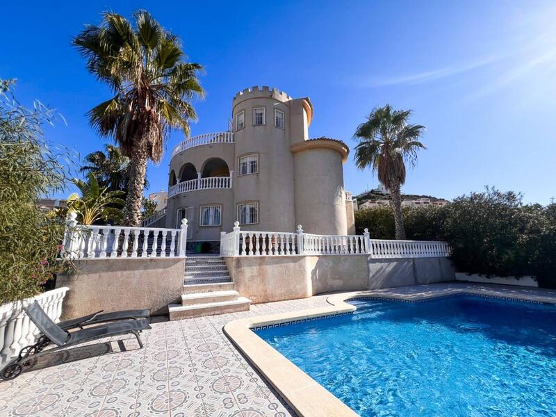 Villa for sale in Ciudad Quesada, Alicante
