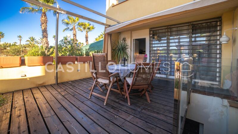 4 bedroom Townhouse for sale