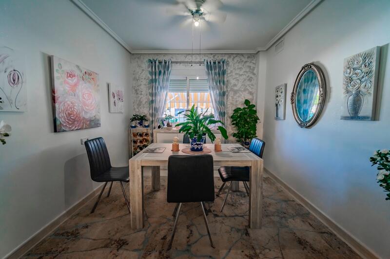 2 Schlafzimmer Stadthaus zu verkaufen