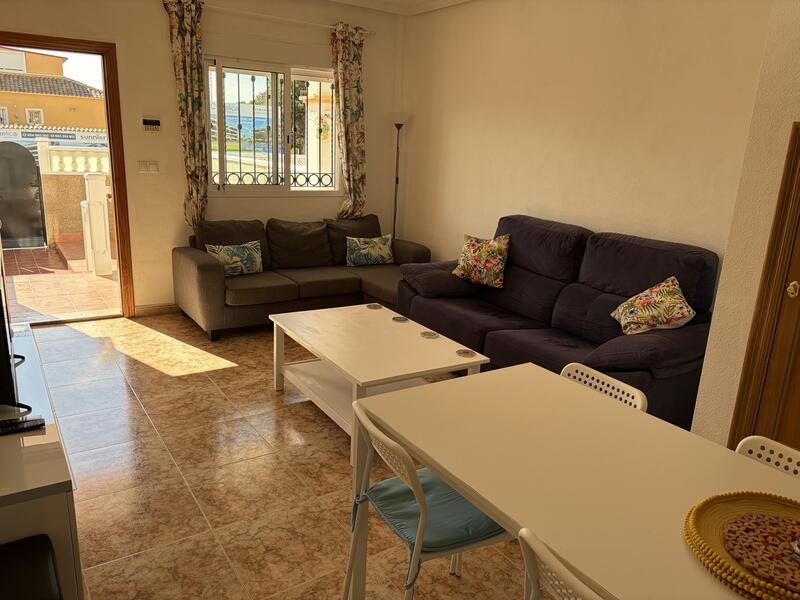 2 sovrum Radhus till salu