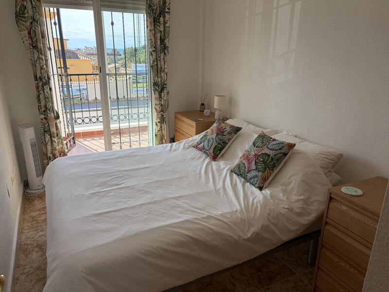 2 sovrum Radhus till salu