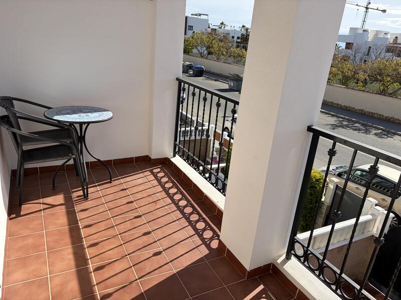 2 sovrum Radhus till salu