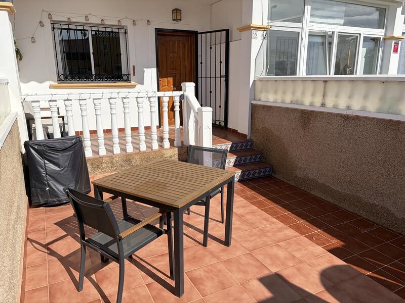 2 sovrum Radhus till salu