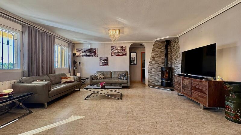 4 bedroom Villa for sale