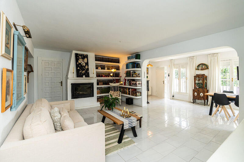 6 Cuarto Villa en venta