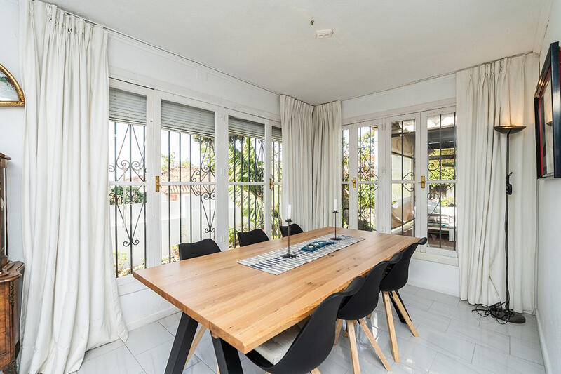 6 Cuarto Villa en venta