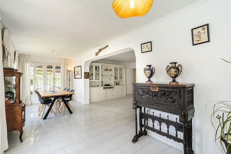 6 Cuarto Villa en venta