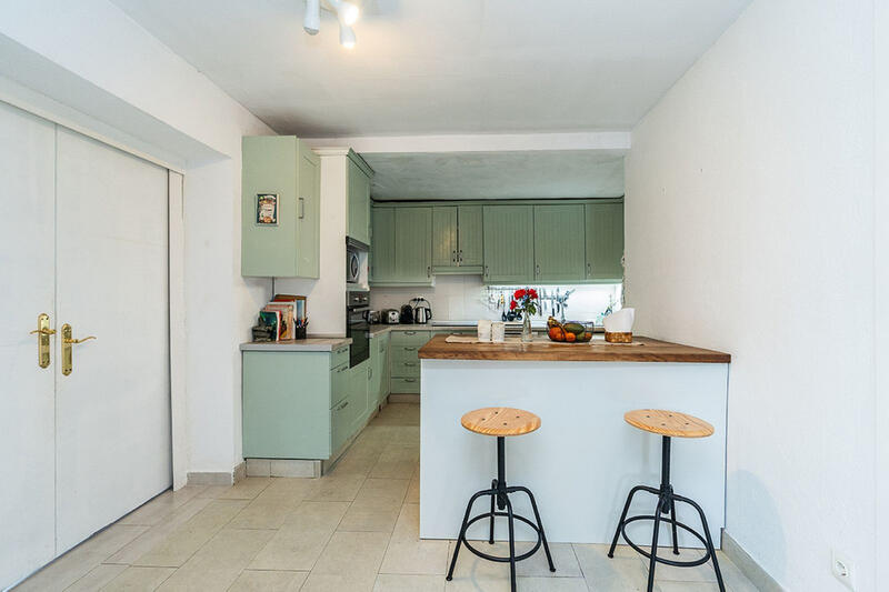 6 Cuarto Villa en venta