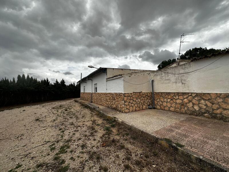 4 bedroom Villa for sale