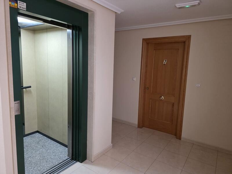 2 bedroom Apartment for sale