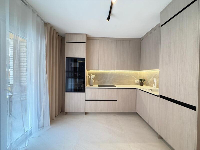 4 bedroom Apartment for sale