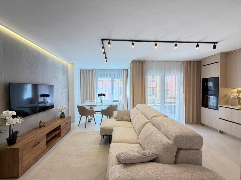 4 bedroom Apartment for sale