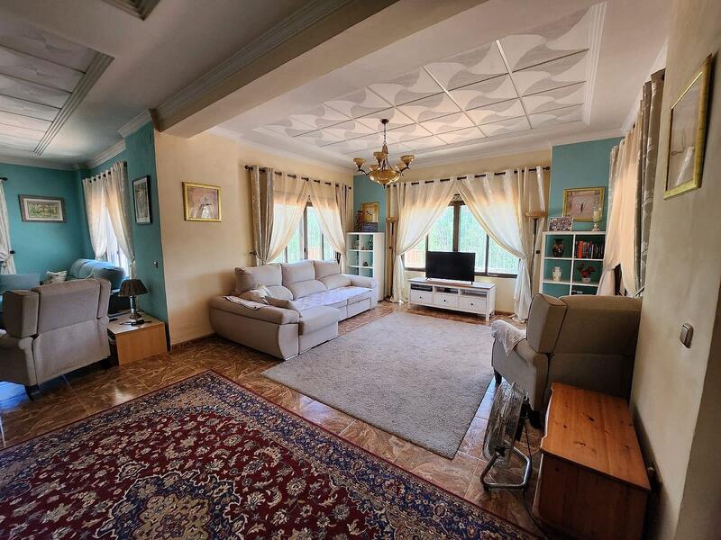 10 Cuarto Casa de Campo en venta