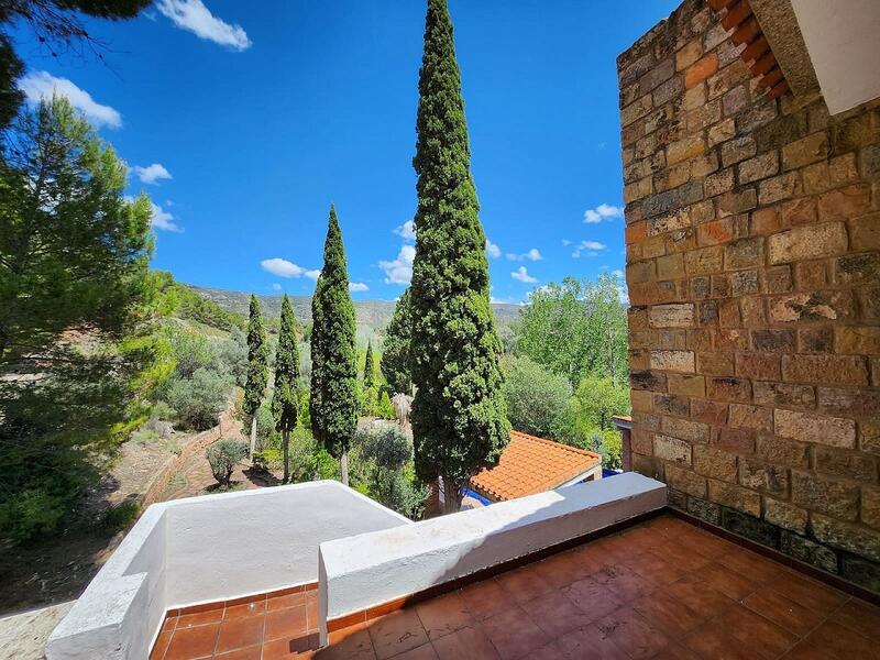 10 Cuarto Casa de Campo en venta