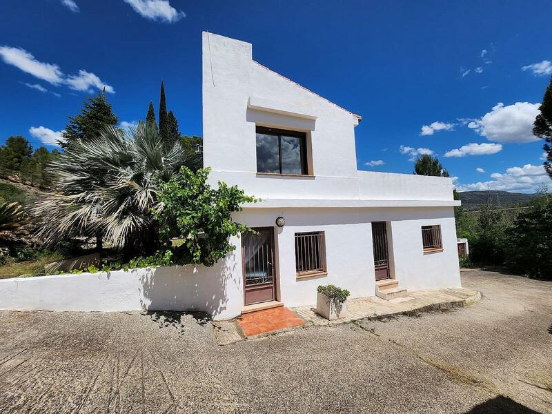 10 Cuarto Casa de Campo en venta