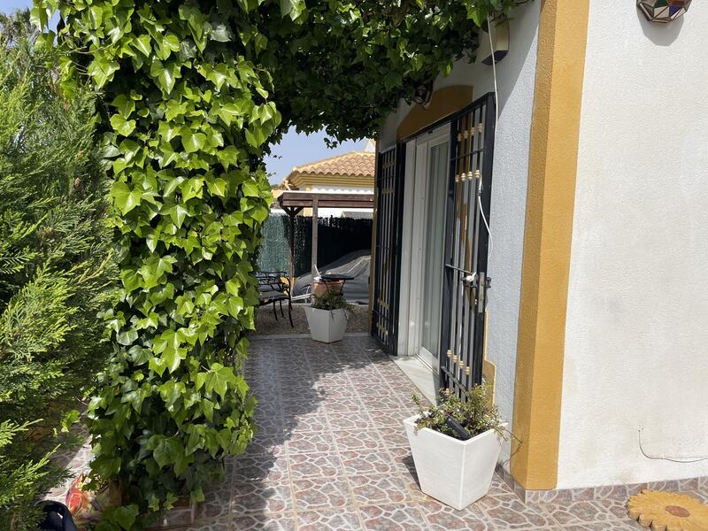 2 Cuarto Villa en venta