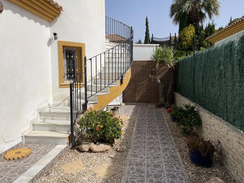 2 Cuarto Villa en venta