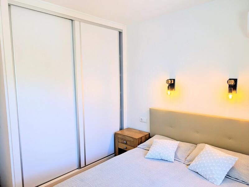 2 bedroom Townhouse for sale