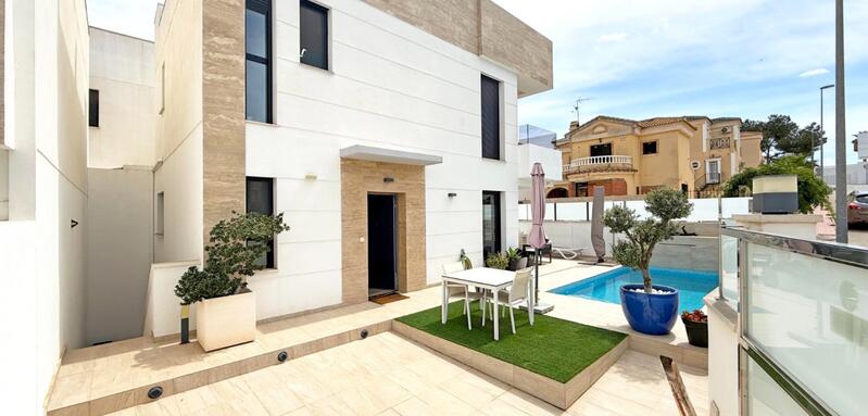 Villa en venta en Orihuela Costa, Alicante