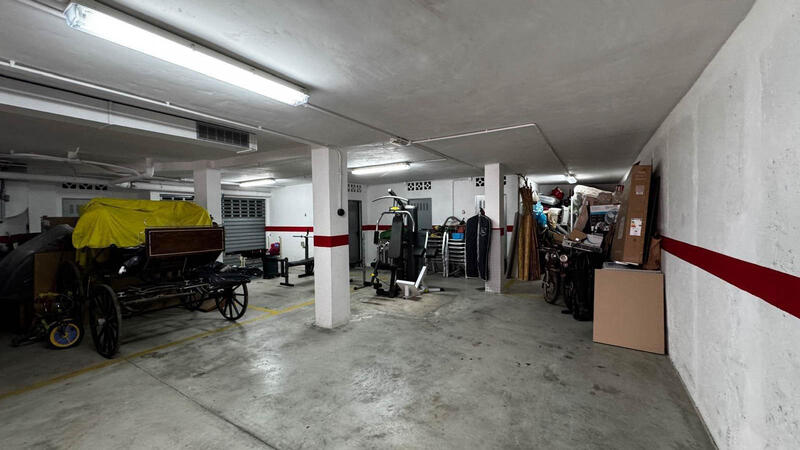 12 bedroom Villa for sale