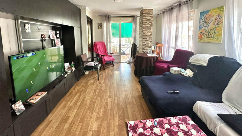 квартира продается в Torrevieja, Alicante